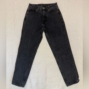Zara women’s black jeans, US 4.  Excellent condition!